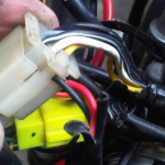 Kelistrikan Sepeda Motor Yang Terhubung Dengan Busi