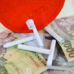 Bermain Arisan Atau Jula Jula Mengumpulkan Uang