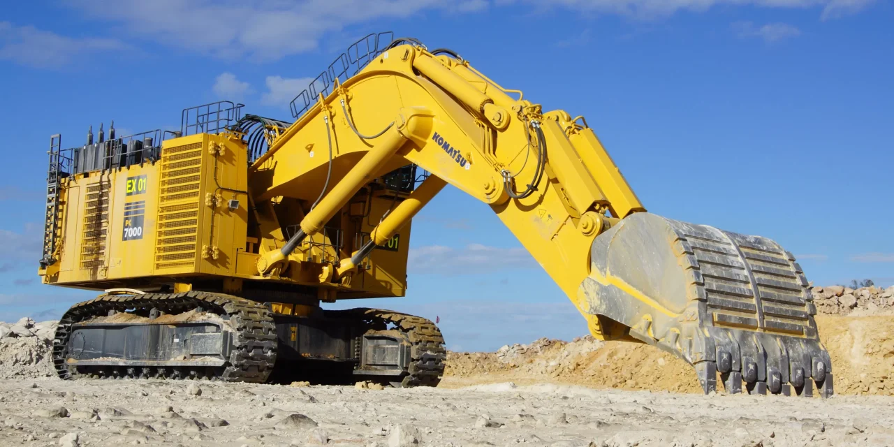 Penggunaan Dari Ekskavator Sebagai Alat Berat