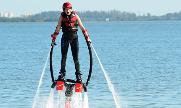Ekstremnya Olahraga Flyboarding Terasa Seperti Terbang