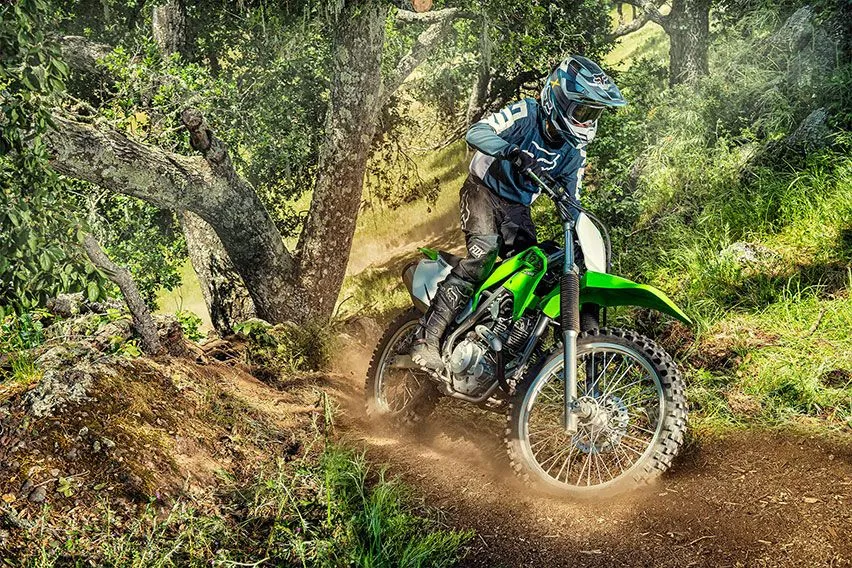 Pemotor Kendaraan KLX Yang Unggul Di Offroad