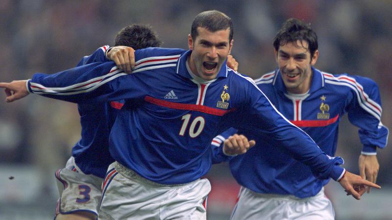 Zinedine Zidane Mantan Legendaris Sepak Bola Dunia