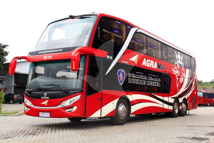 Kendaraan Umum Bertarif Bus Untuk Transportasi Darat