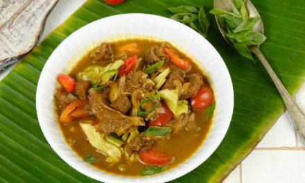 Makanan Berkuah Gulai Dengan Bumbu Khusus