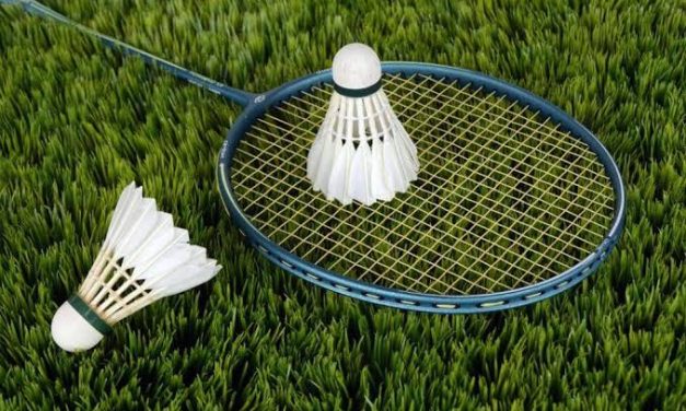 Olahraga Raket Badminton Yang Seru Dan Bermanfaat