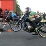 Kendaraan Modif Drag Khusus Untuk Balapan