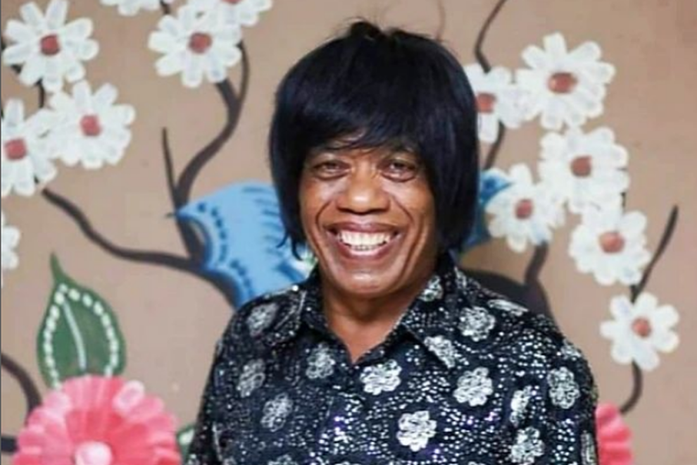 Pertunjukan Aksi Sulap Yang Menggunakan Trik