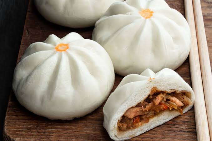 Hidangan Roti Bakpao Dengan Varian Isian