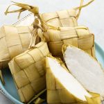 Makanan Tradisional Ketupat Di Dalam Anyaman Daun Kelapa