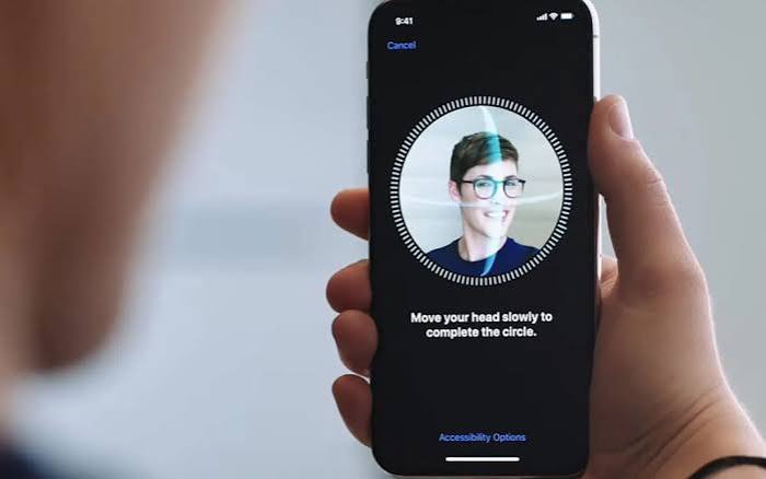 Teknologi Berbaasis Wajah Sebuah Face Id