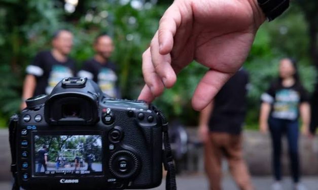 Suatu Perangkat Kamera Untuk Mengabadikan Momen