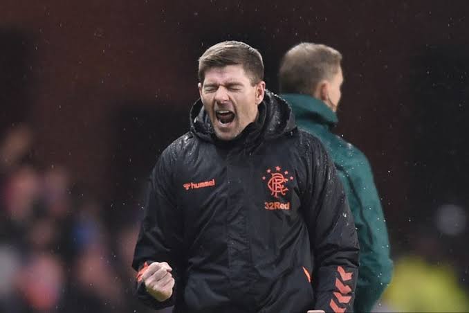 Pemain Inti Liverpool Seorang Pesepakbola Steven Gerrard